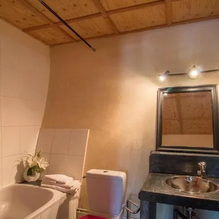 La Maison Des Archers Bed & Breakfast Saint-Saturnin (Puy-de-Dome)
